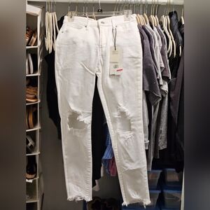 Women's Levi's white jeans  sz 27